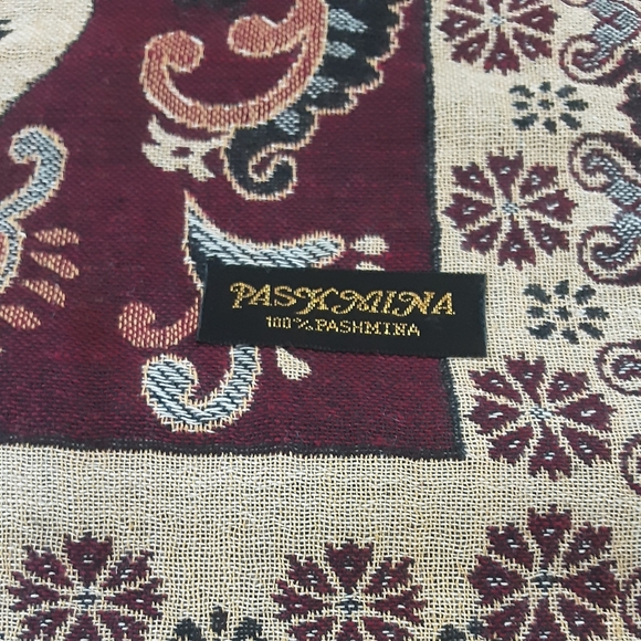 NWOT NEPAL GENUINE 100% PASHMINA (CASHMERE) REVERISBLE WRAP - Picture 10 of 10